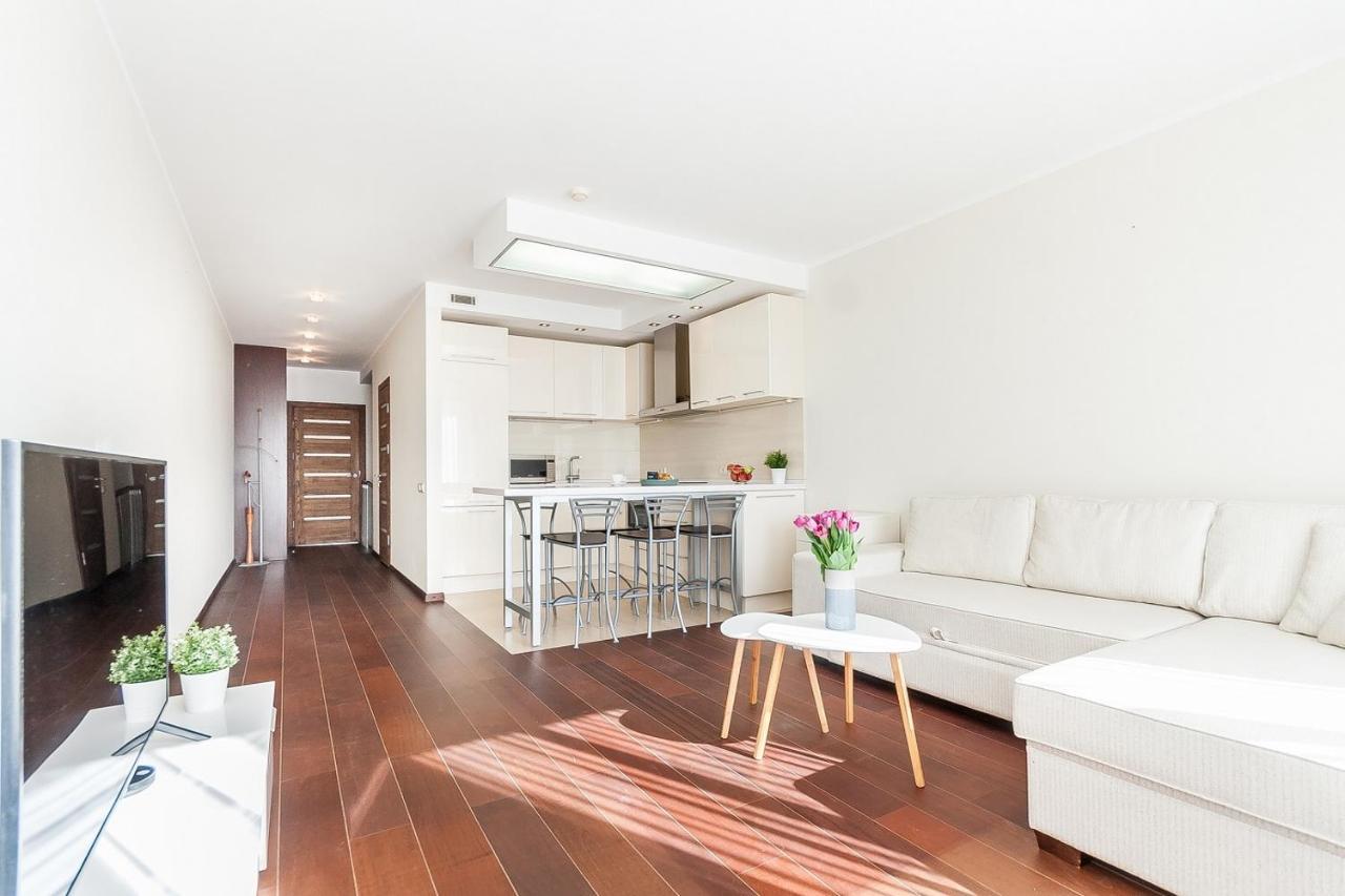 Central Apartment In Gedimino Av By Urban Rent Вильнюс Экстерьер фото